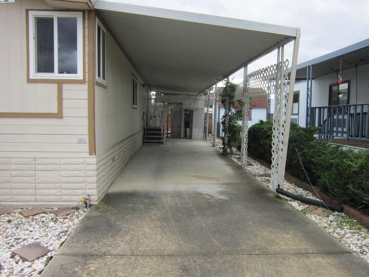 Property Photo: 711 Old Canyon Rd Spc 33 CA 94536