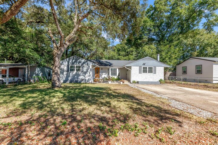 Property Photo: 348 Chicago Avenue FL 32580