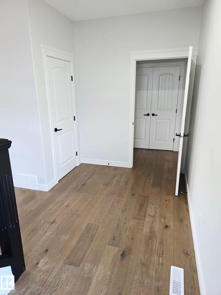 Property Photo:  449 Conroy Crescent SW  AB T6W 5A9