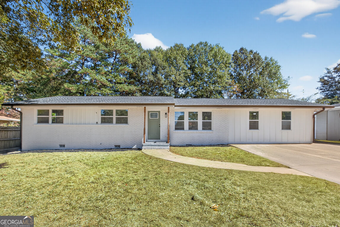 Property Photo:  2552 Boulder Road SE  GA 30316