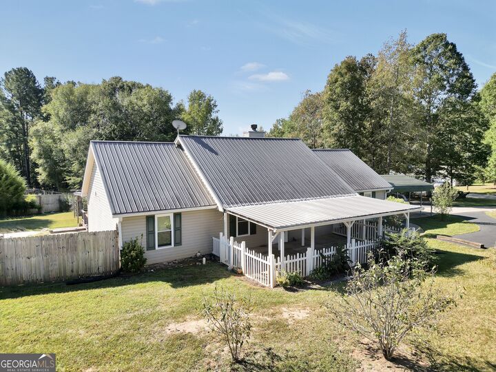 Property Photo:  113 Pebble Creek Drive  GA 30233