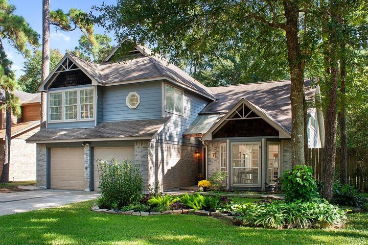 7 Dusky Meadow Place  The Woodlands TX 77381 photo