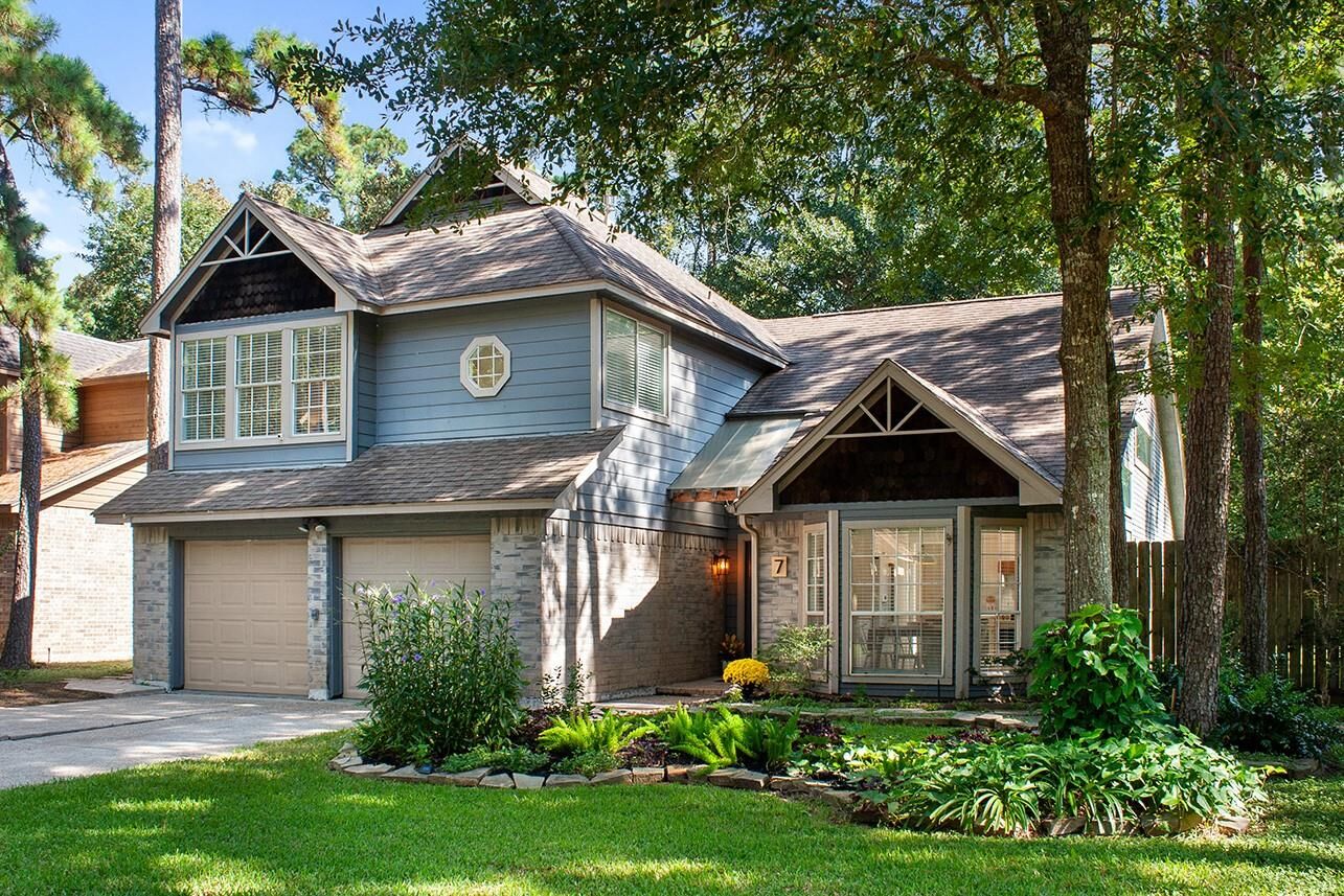 Property Photo:  7 Dusky Meadow Place  TX 77381 