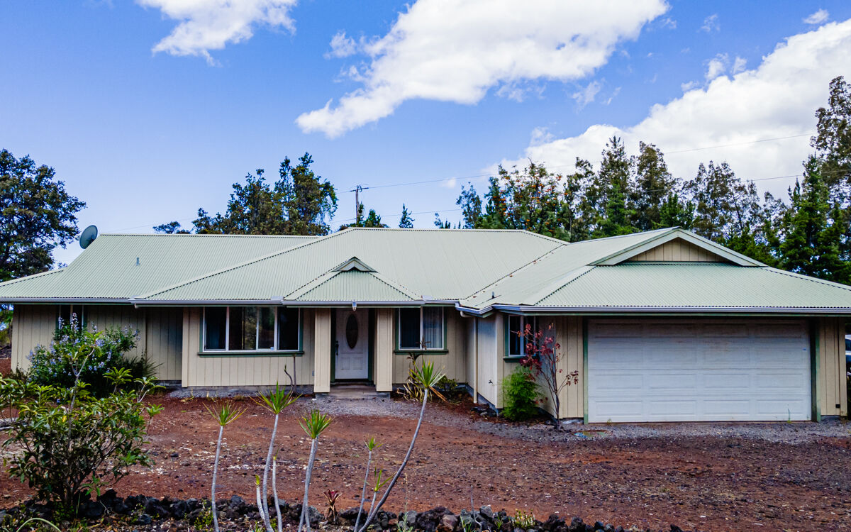 Property Photo:  92-1800 Keaka Pkwy  HI 96737