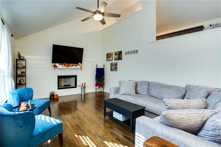 Property Photo:  17330 S Walter Street  KS 66030