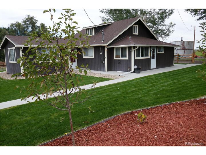 Property Photo:  2532 County Road 21  CO 80621 