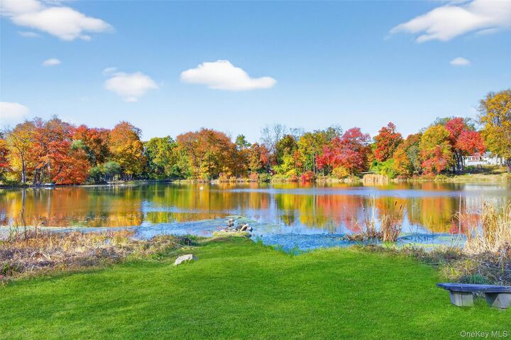 Property Photo:  15 Woodbine Drive  NY 10541 