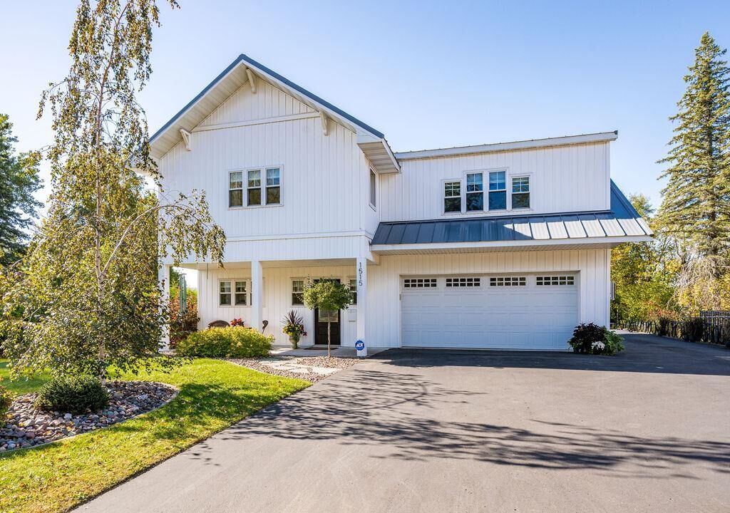 Property Photo: 1515 Minnesota Ave MN 55802