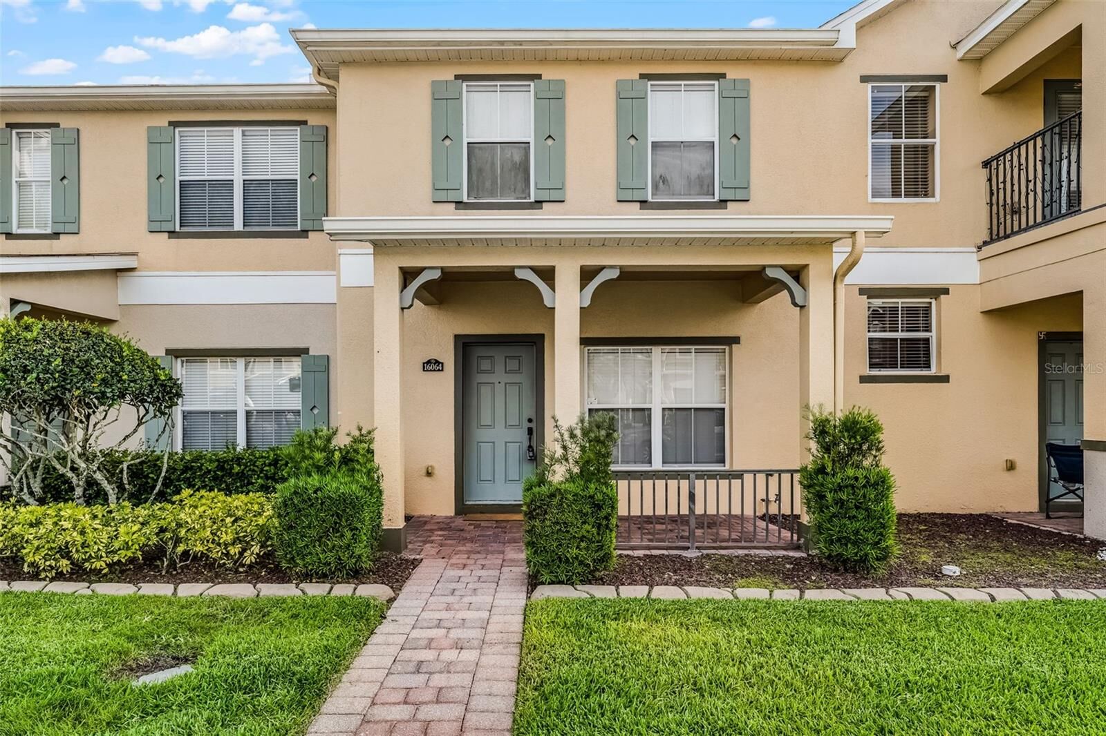Property Photo:  16064 Old Ash Loop  FL 32828