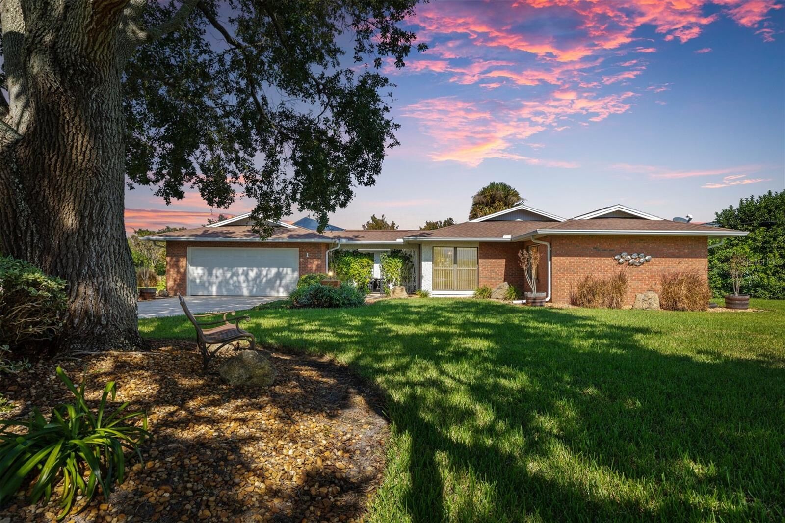 Property Photo:  1 Flametree Court  FL 32137