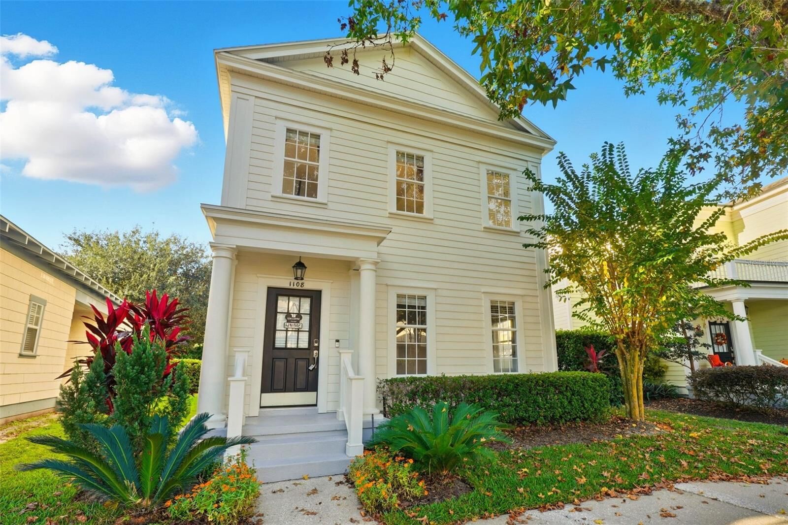 Property Photo:  1108 Oak Pond Drive  FL 34747 