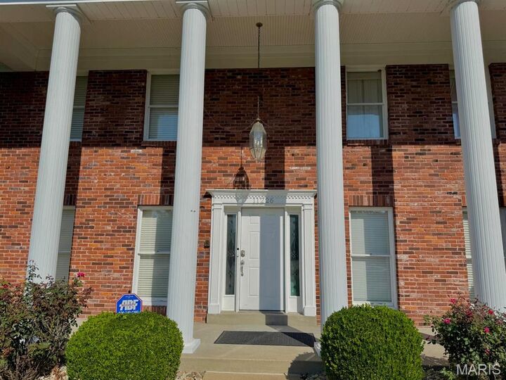 Property Photo:  11226 Pointe Court  MO 63127