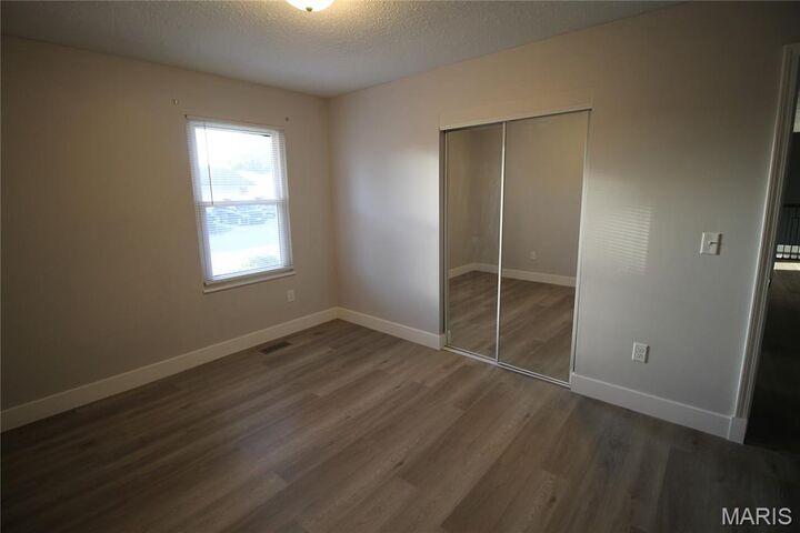 Property Photo:  1504 Ticonderoga Drive  MO 63376