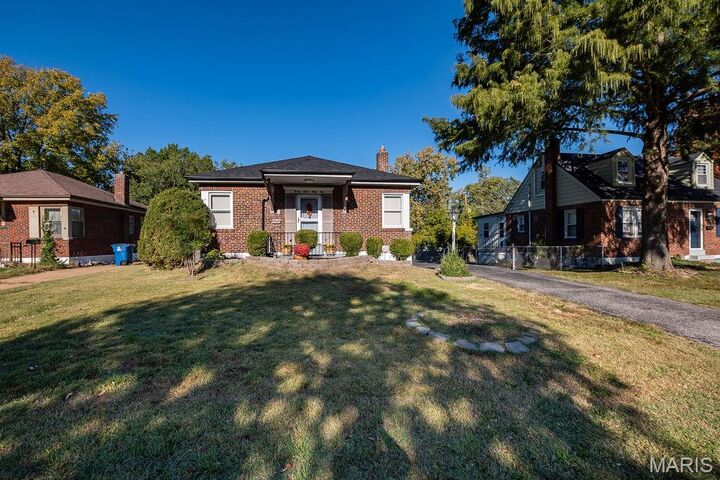 Property Photo:  2745 Granda Drive  MO 63125