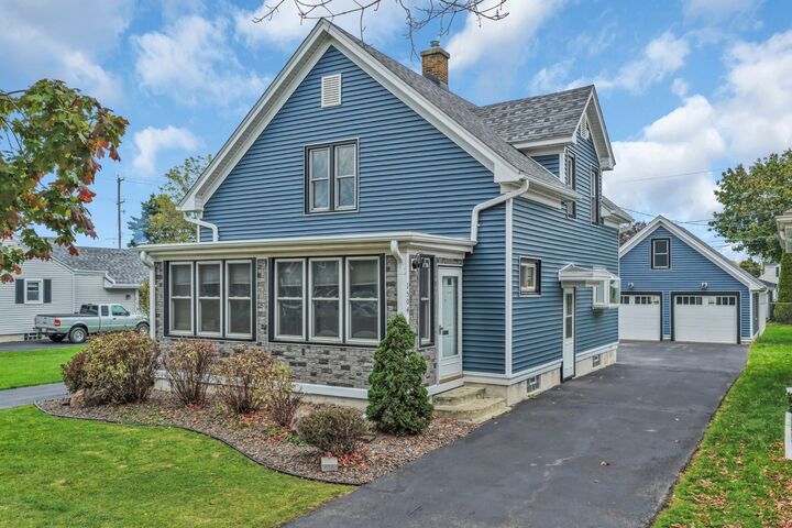 1504 Plainfield Ave  Mount Pleasant WI 53403 photo