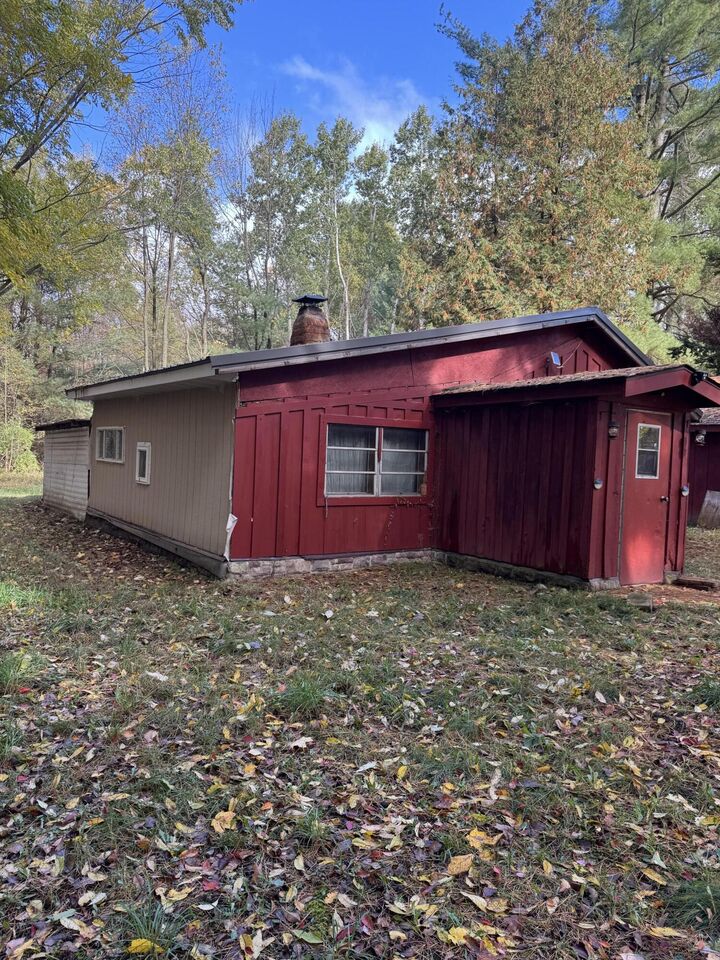 Property Photo:  416 E Jefferson Road  MI 49420