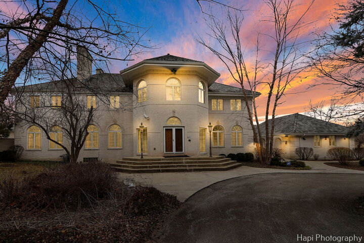 Property Photo:  74 Dundee Lane  IL 60010