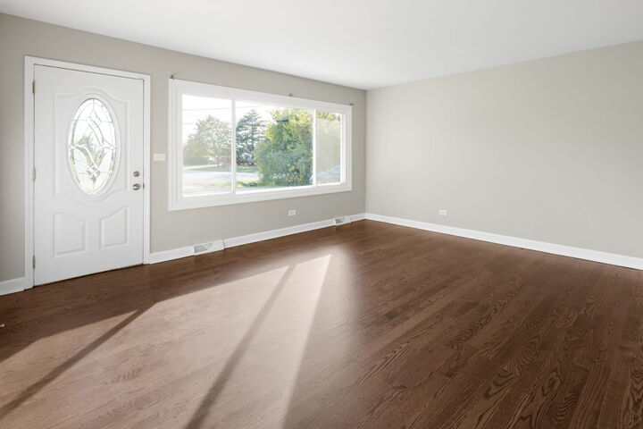 Property Photo:  742 73rd Court  IL 60527