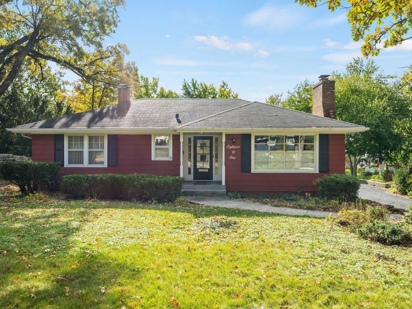 Property Photo:  1801 Prairie Avenue  IL 60515 