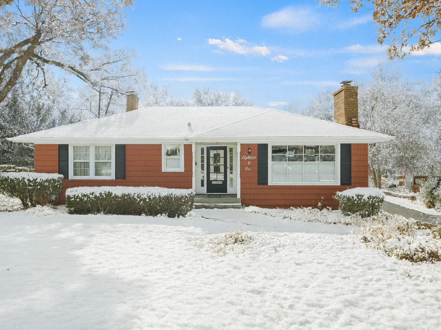 Property Photo: 1801 Prairie Avenue IL 60515