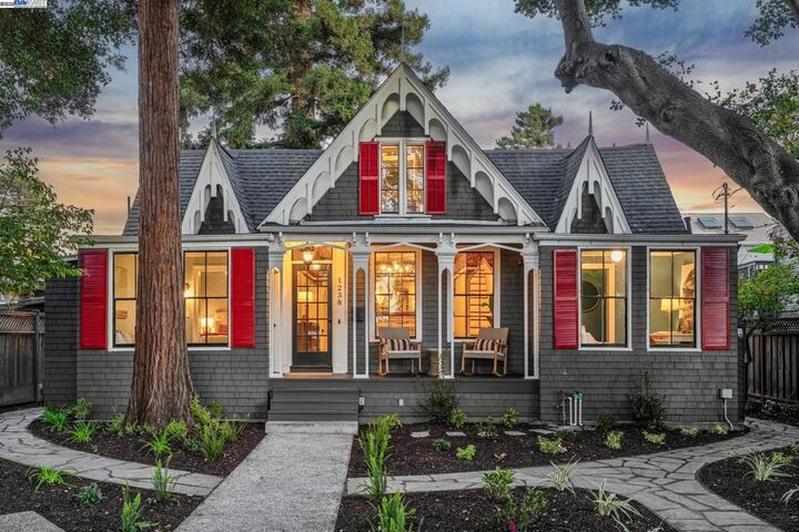 1238 Versailles Ave  Alameda CA 94501 photo