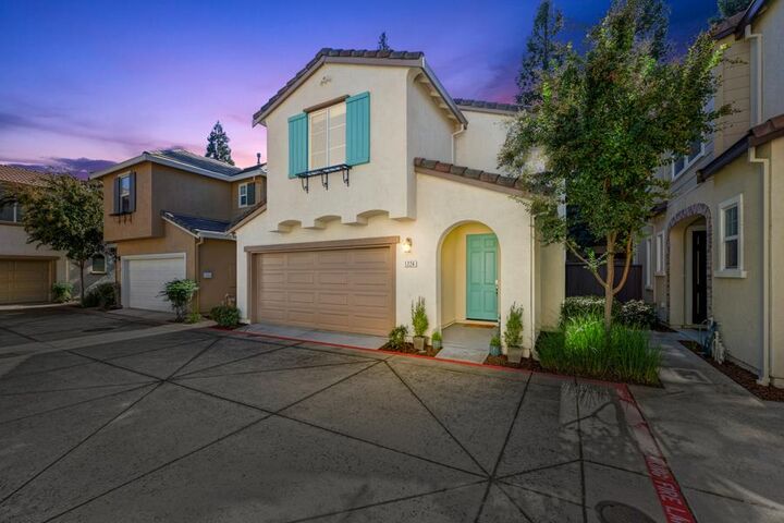 Property Photo:  1224 Impressionist Loop  CA 95747