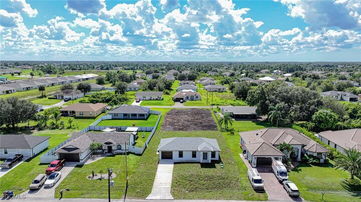 Property Photo:  2507 26th Street SW  FL 33976