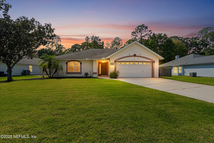 Property Photo:  1514 Maple Leaf Lane  FL 32003 