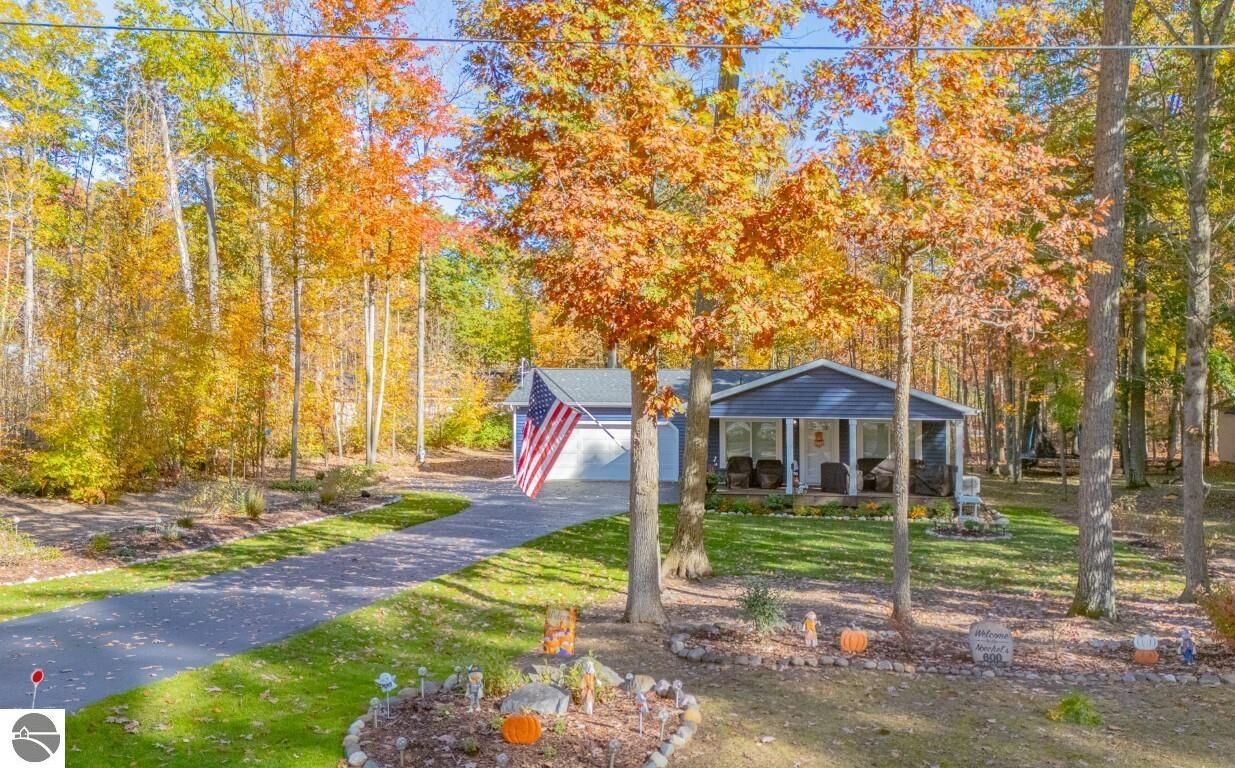 Property Photo:  600 Winchester Drive  MI 48653 