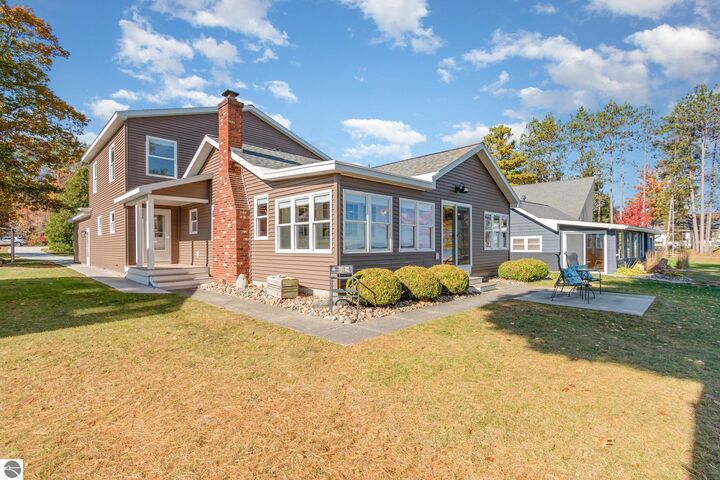 1115 S Bay Drive  Tawas City MI 48763 photo