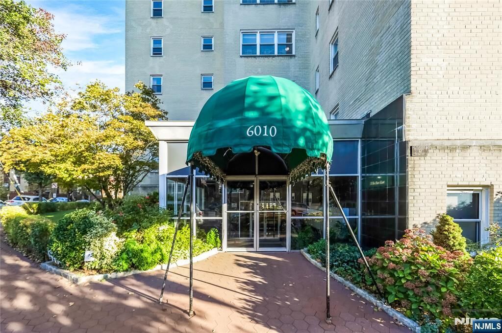 Property Photo:  6010 Boulevard E 57A  NJ 07093 