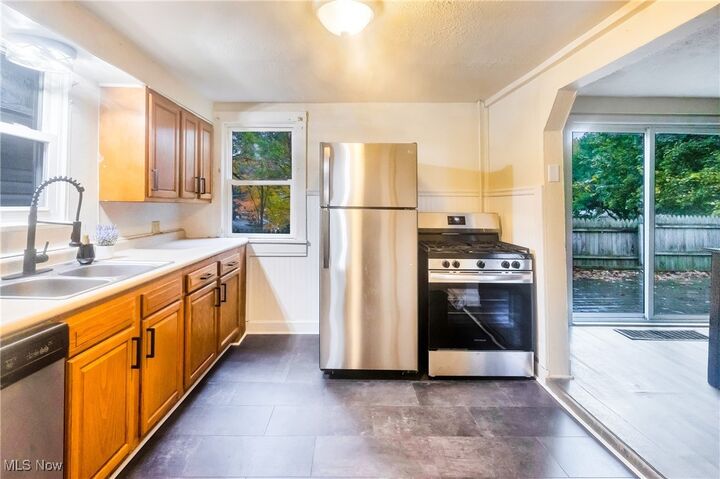 Property Photo:  1651 Price Road  OH 44509