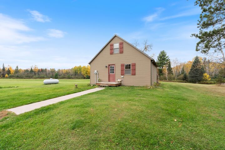 Property Photo:  4202 E Zachau Road  WI 54880 