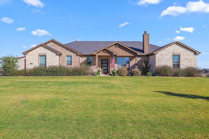 Property Photo:  2375 County Road 4010  TX 76234