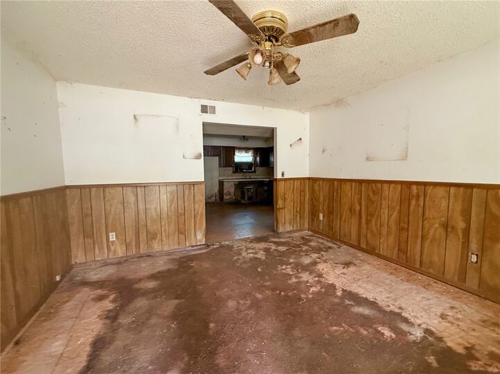 Property Photo:  3607 W Overland Circle  AR 72601 