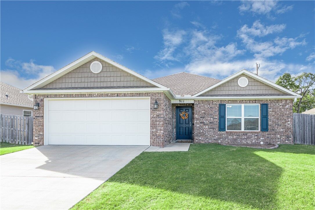 Property Photo:  911 Belhaven Road  AR 72719