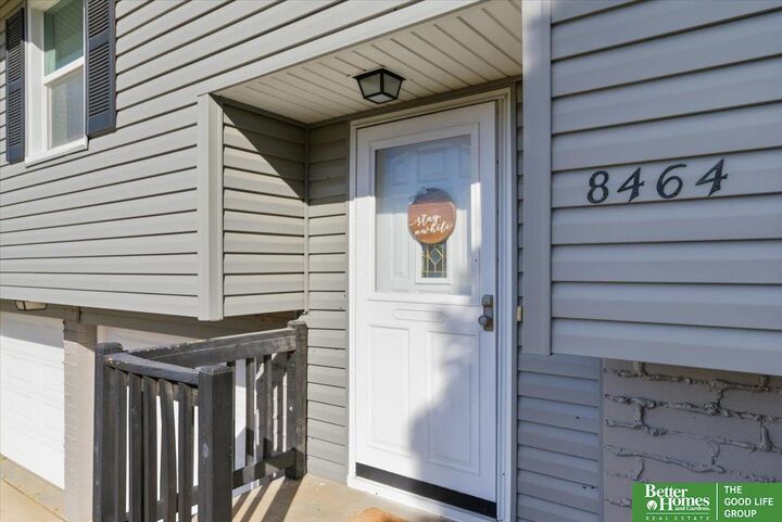 Property Photo: 8464 Orchard Avenue NE 68127