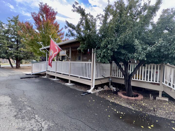 Property Photo: 6701 E Paradise Lane Lane AZ 86314