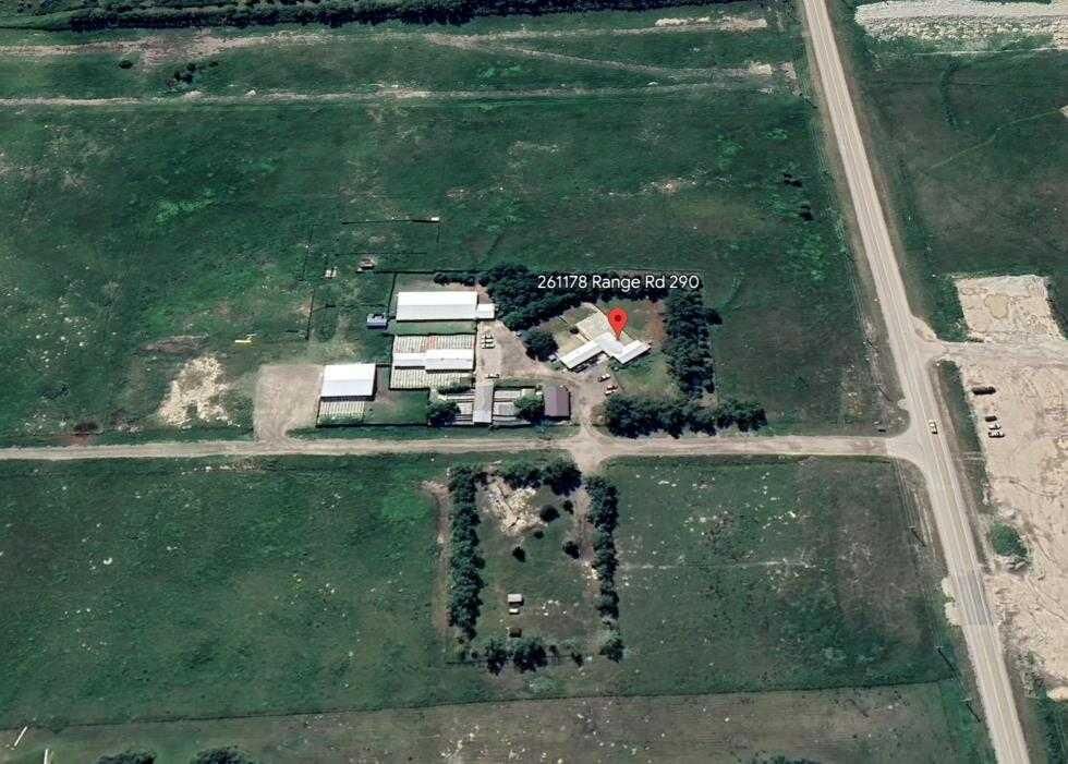 Photo de la propriété:  261178 Range Road 290  AB T4A 1V7