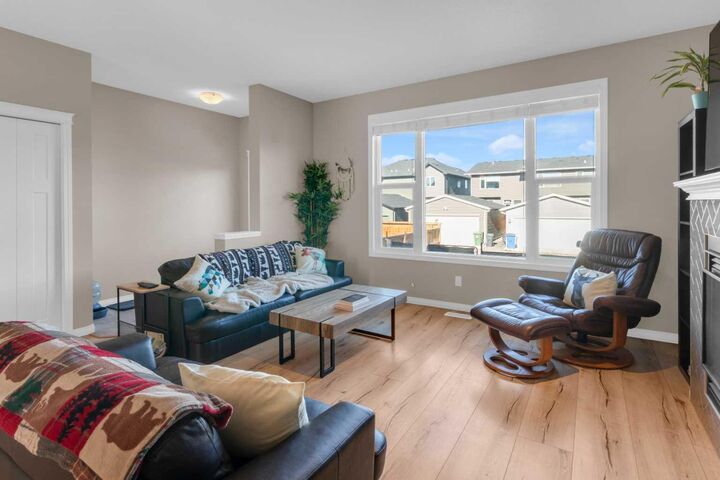 Property Photo:  84 Fireside Crescent  AB T4C 2L5 