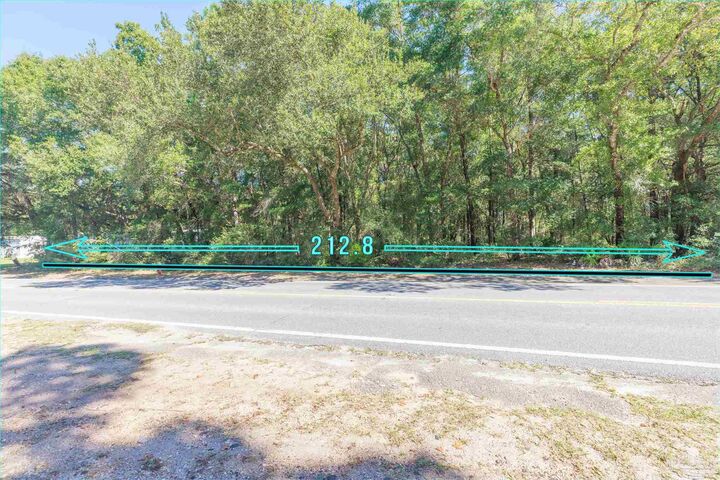 Property Photo: 7000 Rolling Hills Rd FL 32505
