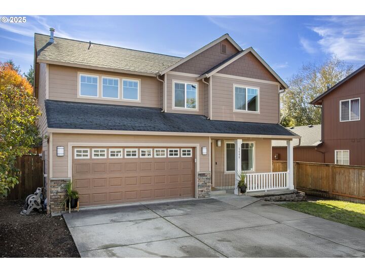 Property Photo:  5606 NE 65th Ct  WA 98661