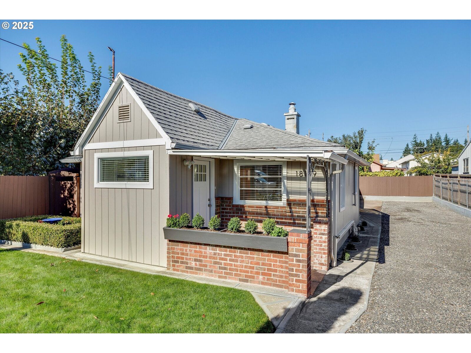 Property Photo:  18149 SE Pine St  OR 97233