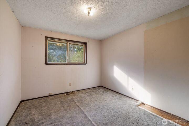 Property Photo:  20822 SE 271st Street  WA 98042