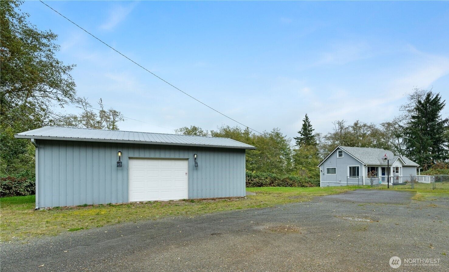 Property Photo:  2405  1st Street  WA 98537 