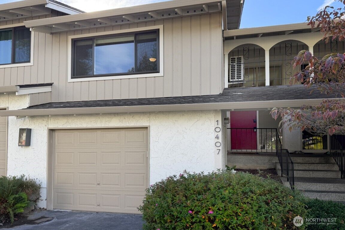 Property Photo:  10407 NE 115th Place L45  WA 98033
