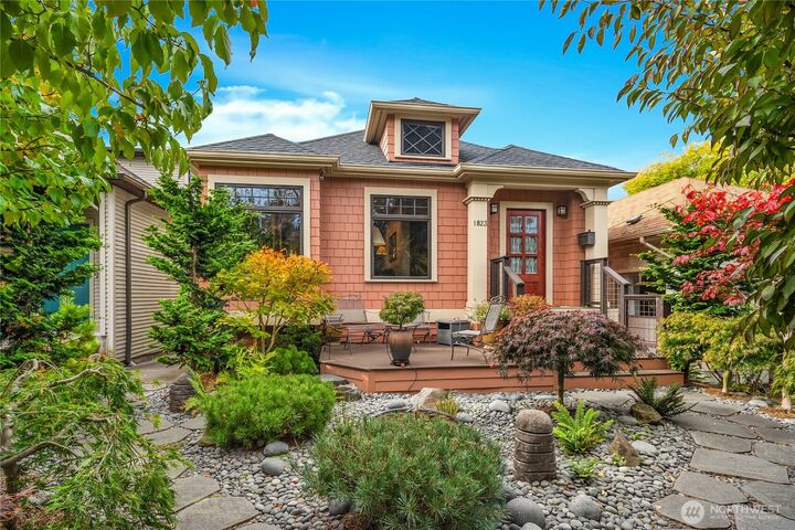 1823  4th Avenue W  Seattle WA 98119 photo