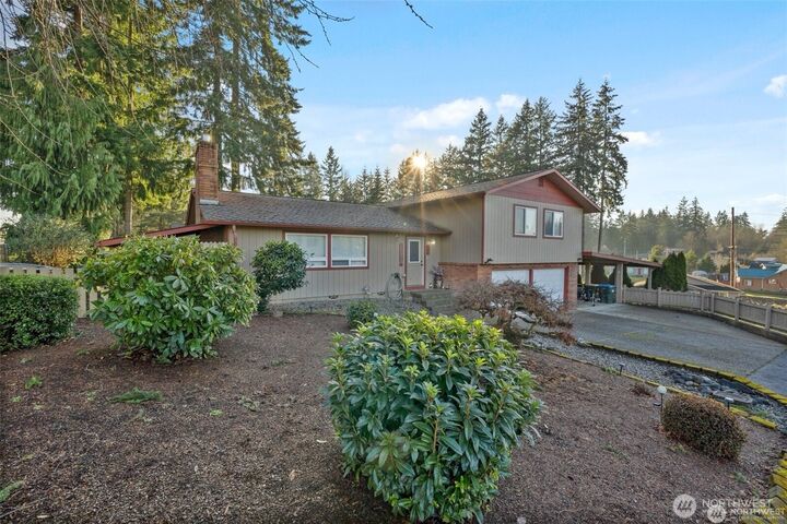 Property Photo: 203 E Parkwood Court WA 98532