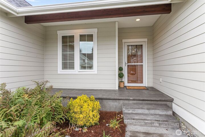 Property Photo:  2029  Brome Street  WA 98264