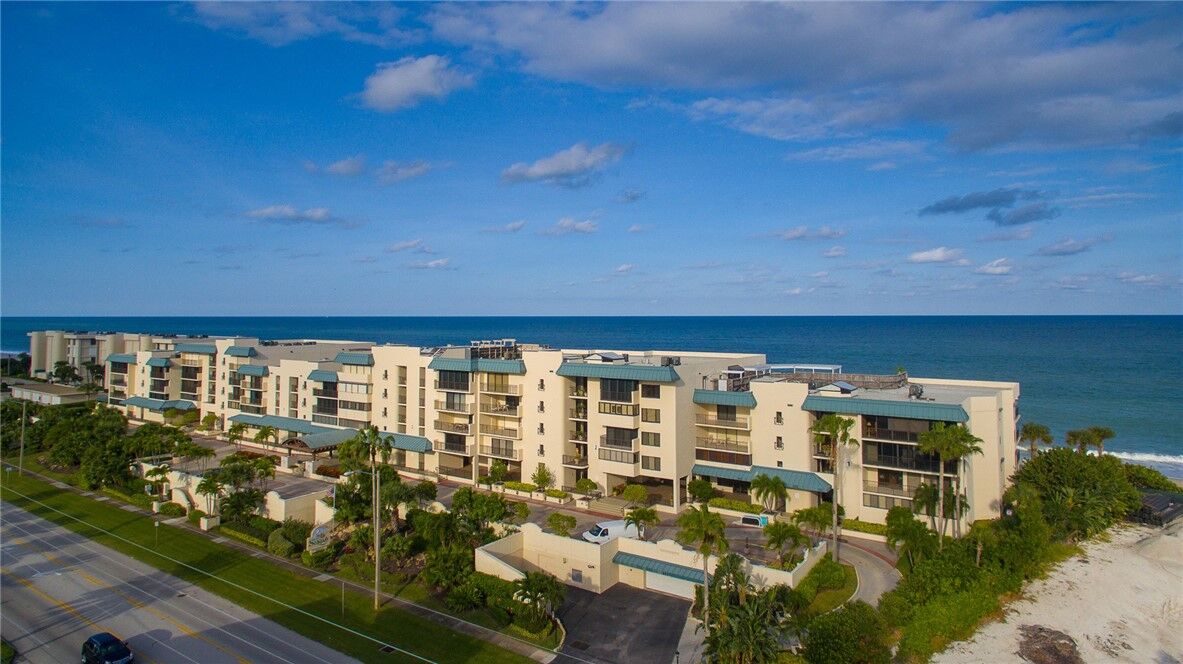 Property Photo:  4800 Jimmy Buffet 314  FL 32963